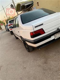 Peugeot 405